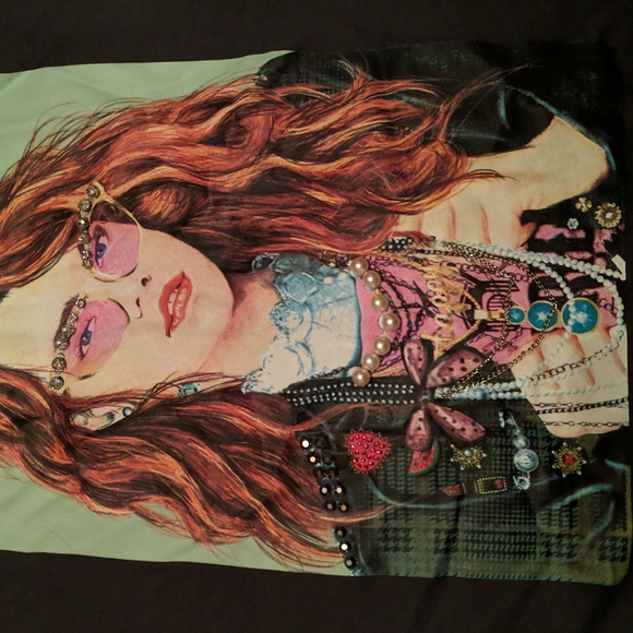 Stradivarius T-shirt - Picture 2 of 8